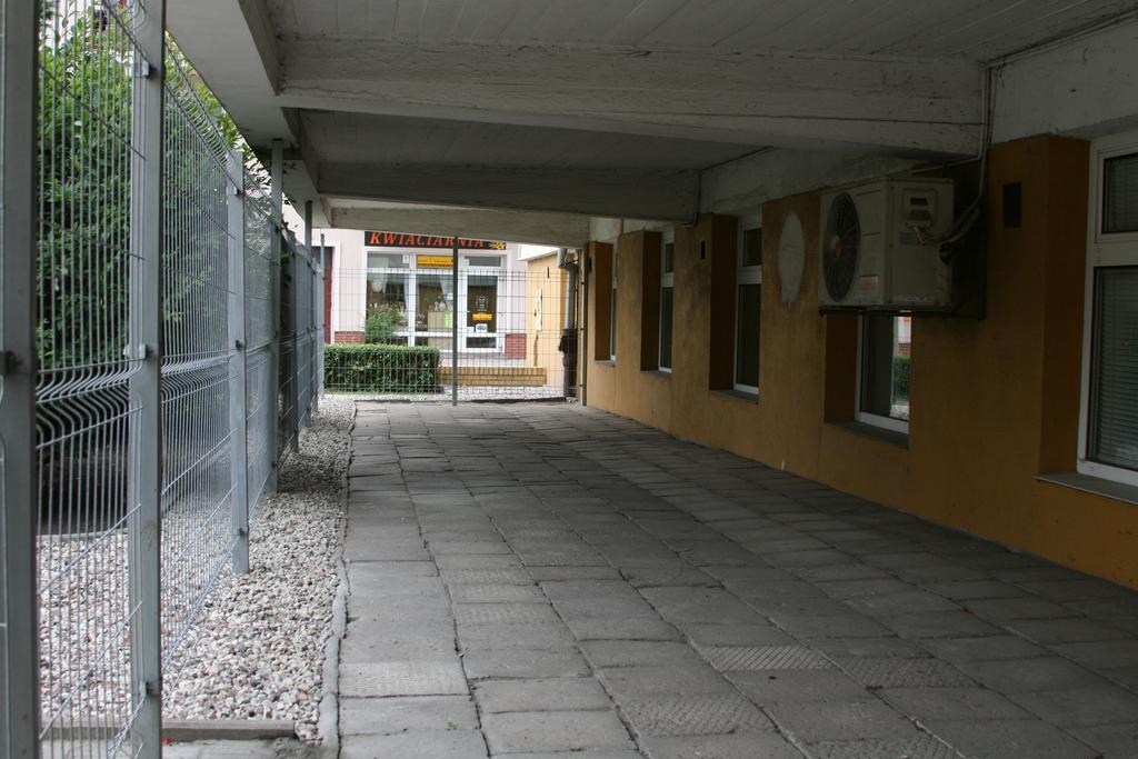 Hotel Wodnik Gizycko Exterior photo