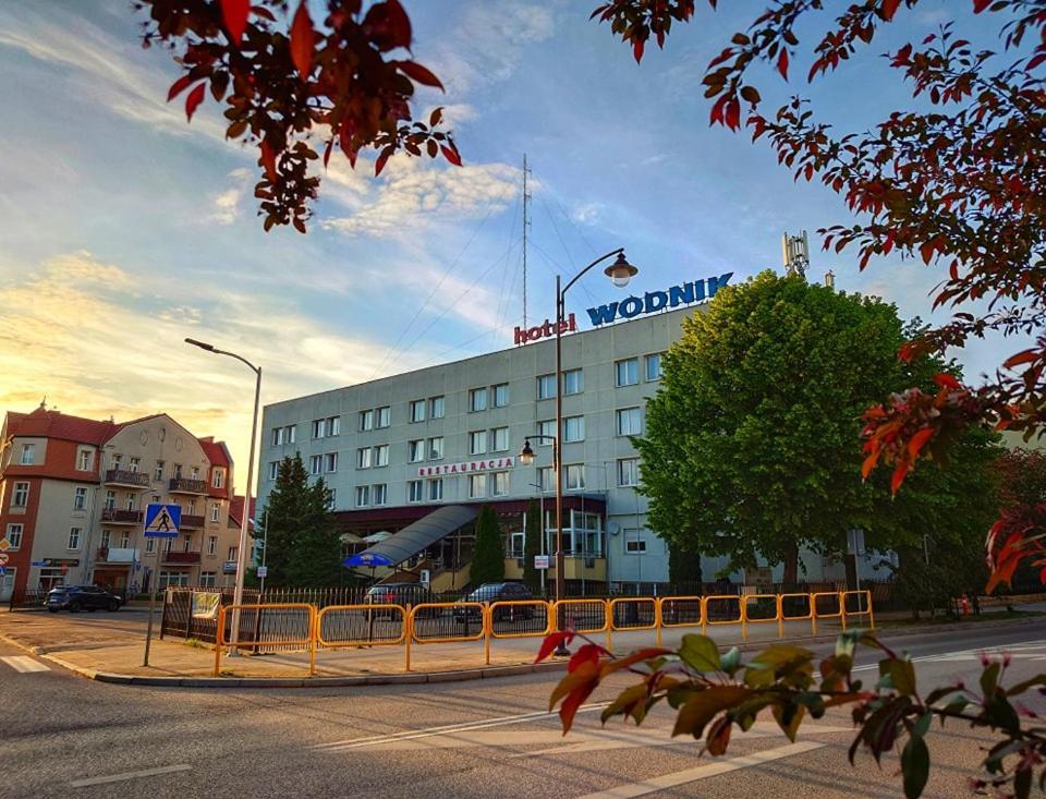 Hotel Wodnik Gizycko Exterior photo