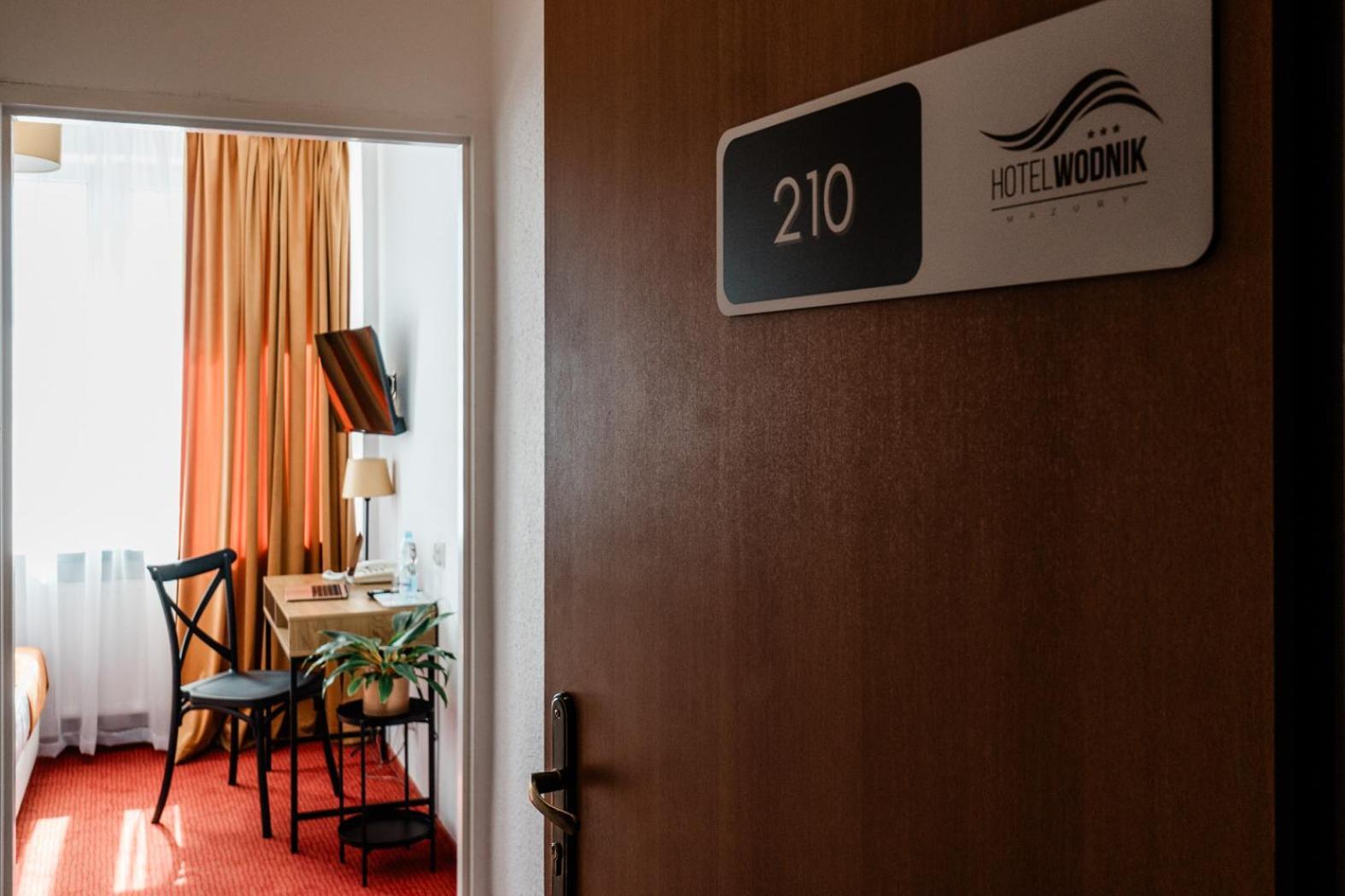 Hotel Wodnik Gizycko Exterior photo